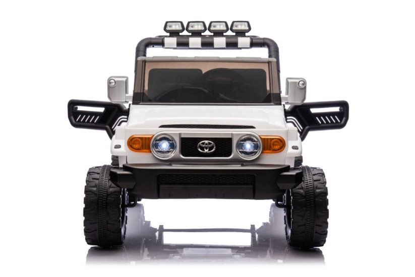 Beneo Elektrické autíčko Toyota FJ Cruiser XXL s pohonom 4x4, licencované (Dvojmiestne), biele, Prenosná lítiová batéria, Vysoký podvozok, Dve sedadlá, Odpružená zadná náprava, 2,4 GHz Diaľkový ovládač, MP3 prehrávač s Bt, LED