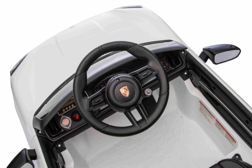 Elektrické autíčko Beneo Porsche Cayenne 12V s pohonem zadních kol a licencí (Jednomístné), bílé, Lithiová baterie, široké sedátko, Odpružené nápravy, 2,4 GHz Dálkový ovladač, MP3 přehrávač se vstupem USB/AUX, LED světla