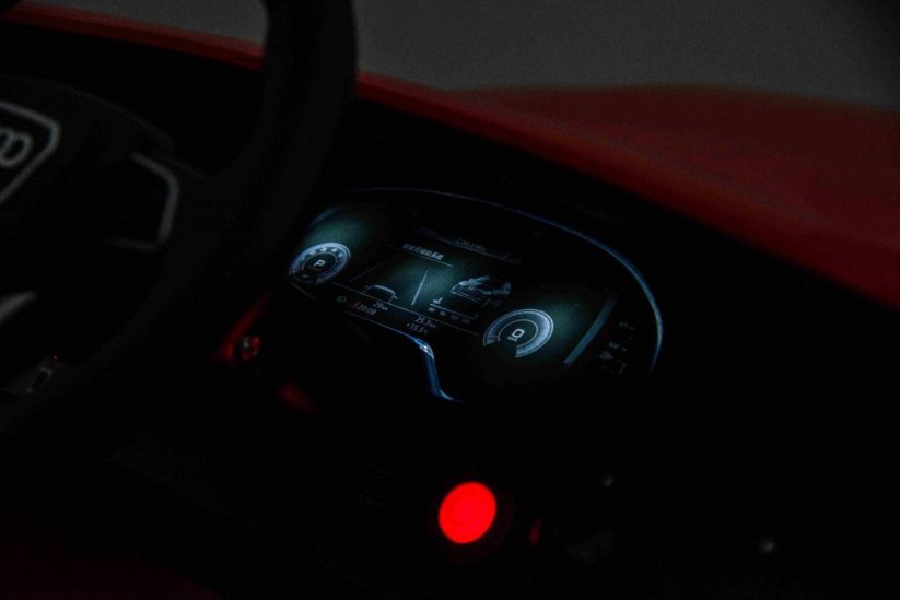 Beneo Elektrické autíčko Audi Q7 červené, Jednomístné, Nezávislé odpružení, 12V baterie, Dálkové ovládání, 2 x 35W motor, LED Světla, USB/AUX Vstup na MP3 přehrávači, Licencované