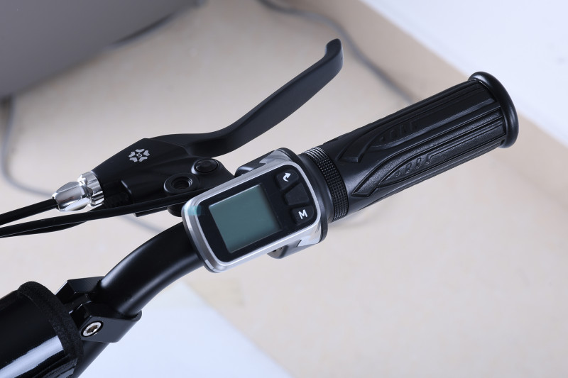 Elektrokoloběžka X-scooters XT03 60V Li bílá