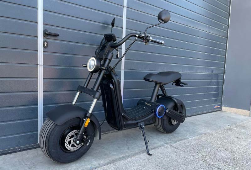 Elektrická koloběžka Lera Scooters C6 2000W černá