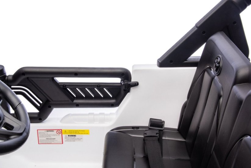 Beneo Elektrické autíčko Toyota FJ Cruiser XXL s pohonom 4x4, licencované (Dvojmiestne), biele, Prenosná lítiová batéria, Vysoký podvozok, Dve sedadlá, Odpružená zadná náprava, 2,4 GHz Diaľkový ovládač, MP3 prehrávač s Bt, LED