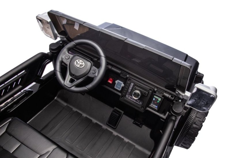 Beneo Elektrické autíčko Toyota FJ Cruiser XXL s pohonom 4x4, licencované (Dvojmiestne), čierne, Prenosná lítiová batéria, Vysoký podvozok, Dve sedadlá, Odpružená zadná náprava, 2,4 GHz Diaľkový ovládač, MP3 prehrávač s Bt, LED