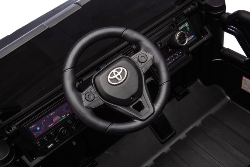 Beneo Elektrické autíčko Toyota FJ Cruiser XXL s pohonom 4x4, licencované (Dvojmiestne), čierne, Prenosná lítiová batéria, Vysoký podvozok, Dve sedadlá, Odpružená zadná náprava, 2,4 GHz Diaľkový ovládač, MP3 prehrávač s Bt, LED