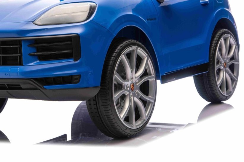 Elektrické autíčko Beneo Porsche Cayenne 12V s pohonem zadních kol a licencí (Jednomístné), modré, Lithiová baterie, široké sedátko, Odpružené nápravy, 2,4 GHz Dálkový ovladač, MP3 přehrávač se vstupem USB/AUX, LED světla