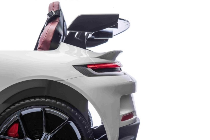 Beneo Elektrické autíčko Porsche 911GT3 24V s pohonom 4x4, biele, Dvojmiestne sedadlo, 2,4 GHz diaľkové ovládanie, USB/AUX Vstup, 200W motory, Odpruženie, Lítiová batéria, LED svetlá vpredu aj vzadu, ORIGINÁL licencia
