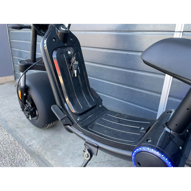 Elektrická koloběžka Lera Scooters C6 2000W černá