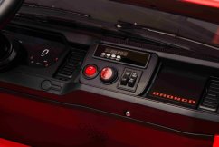 Elektrické autíčko Beneo Ford Bronco XL s pohonom zadných kolies, licencované (Dvojmiestne), čierne, Lítiová batéria, Vysoký podvozok, Dve sedadlá, Odpružená zadná náprava, 2,4 GHz Diaľkový ovládač, MP3 prehrávač so vstupom USB, LED