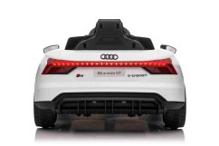 Beneo Elektrické autíčko Audi RS E-tron GT 12V, biele, široké jednomiestne sedadlo, 2,4 GHz diaľkové ovládanie, USB / AUX Vstup, Bluetooth, Odpruženie, Lítiová batéria, LED svetlá, 2 X 25W Motor, ORIGINÁL licencia