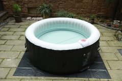 BeneoSpa 4P black/white
