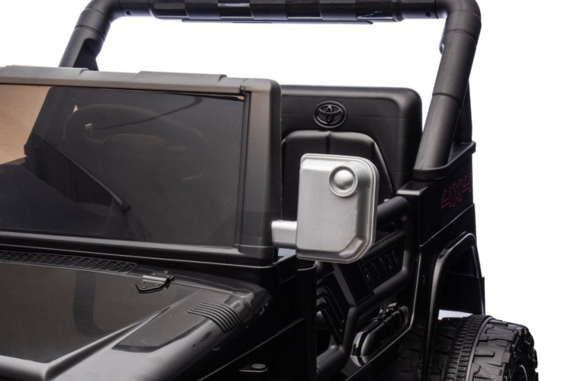 Beneo Elektrické autíčko Toyota FJ Cruiser XXL s pohonom 4x4, licencované (Dvojmiestne), čierne, Prenosná lítiová batéria, Vysoký podvozok, Dve sedadlá, Odpružená zadná náprava, 2,4 GHz Diaľkový ovládač, MP3 prehrávač s Bt, LED