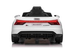 Beneo Elektrické autíčko Audi RS E-tron GT 12V, bílé, široké jednomístné sedátko, 2,4GHz dálkové ovládání, USB/AUX Vstup, Bluetooth, Odpružení, Lithiová baterie, LED světla, 2 X 25W Motor, ORIGINÁL licence