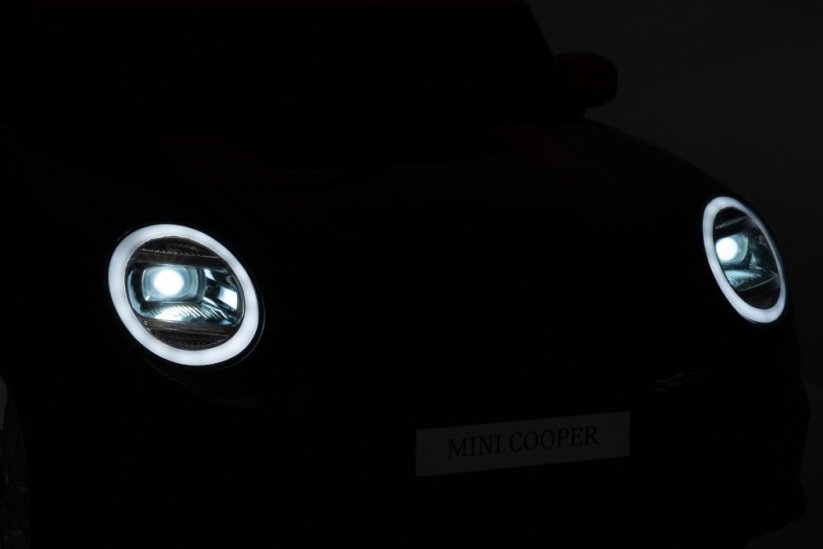 Beneo Elektrické auto BMW Mini Cooper 12V, černé, USB vstup s Bluetooth připojením na MP3 přehrávač, 2,4GHz dálkové ovládání, 2 x 25W motor, lithiová baterie, LED světla, ORIGINÁLNÍ licence