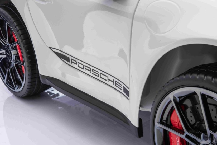 Beneo Elektrické autíčko Porsche 911GT3 24V s pohonom 4x4, biele, Dvojmiestne sedadlo, 2,4 GHz diaľkové ovládanie, USB/AUX Vstup, 200W motory, Odpruženie, Lítiová batéria, LED svetlá vpredu aj vzadu, ORIGINÁL licencia
