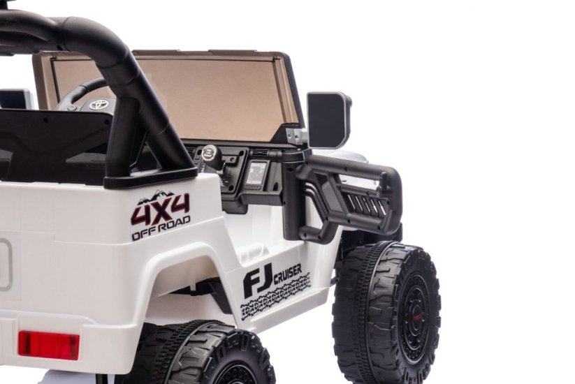 Beneo Elektrické autíčko Toyota FJ Cruiser XXL s pohonom 4x4, licencované (Dvojmiestne), biele, Prenosná lítiová batéria, Vysoký podvozok, Dve sedadlá, Odpružená zadná náprava, 2,4 GHz Diaľkový ovládač, MP3 prehrávač s Bt, LED