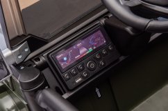 Beneo Elektrické autíčko Toyota FJ Cruiser XXL s pohonom 4x4, licencované (Dvojmiestne), zelené, Prenosná lítiová batéria, Vysoký podvozok, Dve sedadlá, Odpružená zadná náprava, 2,4 GHz Diaľkový ovládač, MP3