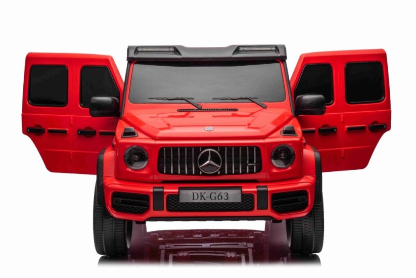 Beneo Elektrické autíčko Mercedes-Benz G63 AMG 4x4² Dvoumístné 12V, červené, MP3 Přehrávač s USB/AUX vstupem, Pohon 4x4, Baterie 12V14Ah, EVA kola s odpružením, Koženková sedadla, Dálkový ovladač, Licencované