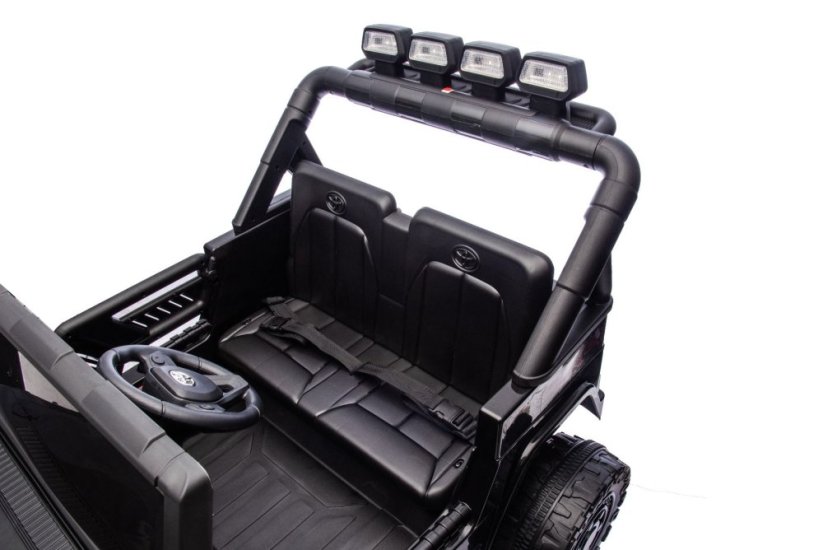 Beneo Elektrické autíčko Toyota FJ Cruiser XXL s pohonom 4x4, licencované (Dvojmiestne), čierne, Prenosná lítiová batéria, Vysoký podvozok, Dve sedadlá, Odpružená zadná náprava, 2,4 GHz Diaľkový ovládač, MP3 prehrávač s Bt, LED
