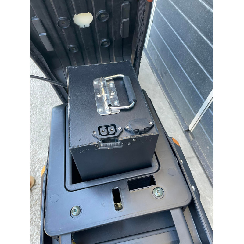 Elektrická koloběžka Lera Scooters C7 3000W modrá