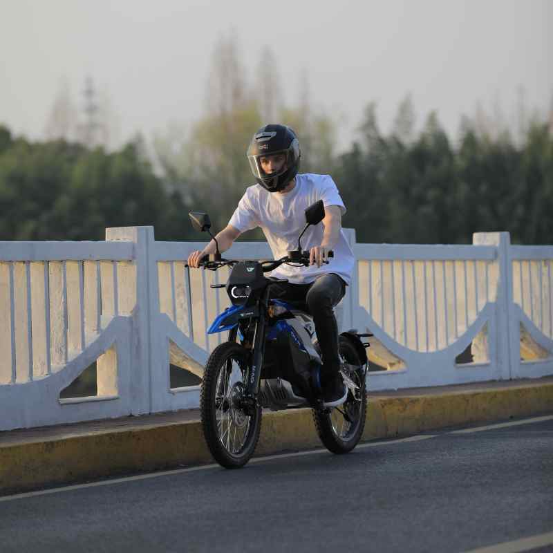 Elektrický motocykel Super Soco ON-R