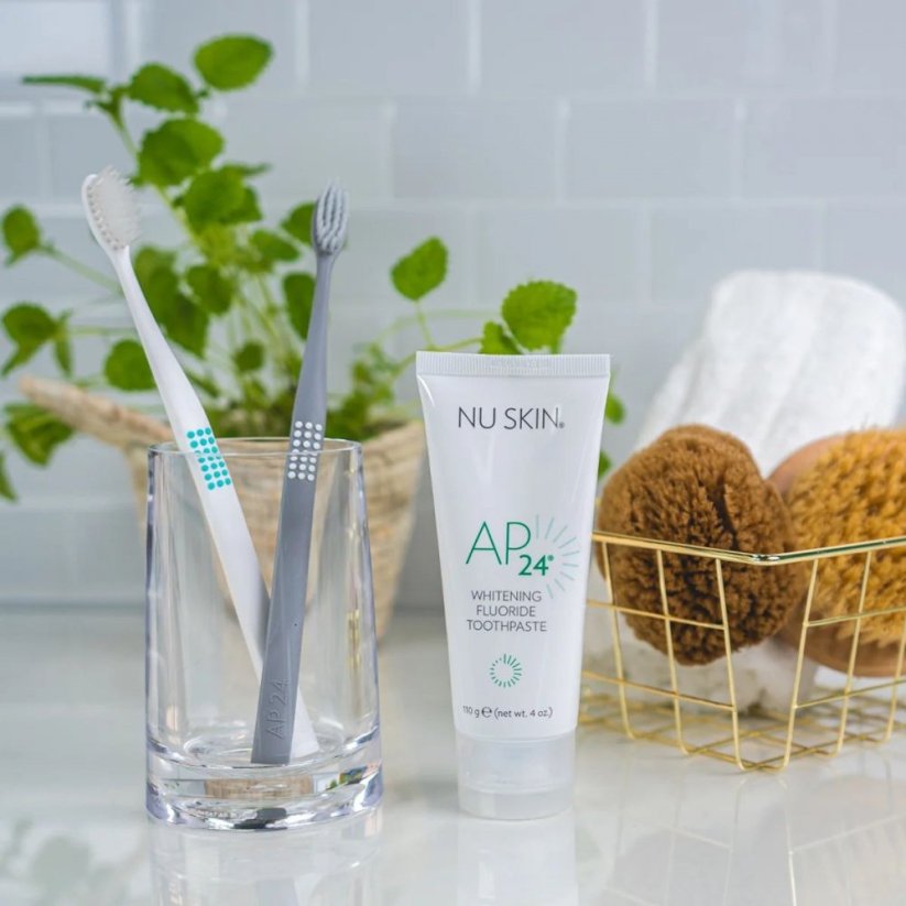 NuSkin AP-24 Whitening Fluoride Toothpaste 110 g