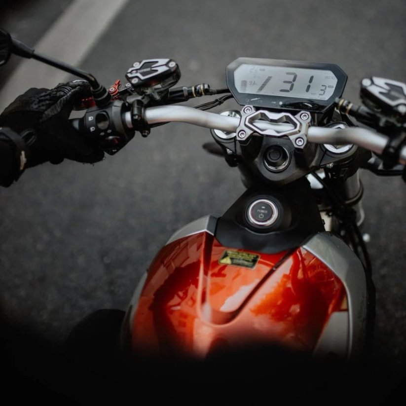 Elektrický motocykel Super Soco TSX dual battery červený