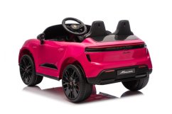 Beneo Porsche Macan 12V Licenční elektromobil s pohonem zadních kol (jednomístný), růžový, lithiová baterie, široká sedadla, odpružené nápravy, 2,4GHz dálkové ovládání, MP3 přehrávač s USB/AUX vstupem, LED světla