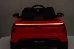 Beneo Porsche Macan 12V Licenční elektromobil s pohonem zadních kol (jednomístný), červený, lithiová baterie, široká sedadla, odpružené nápravy, 2,4GHz dálkové ovládání, MP3 přehrávač s USB/AUX vstupem, LED světla