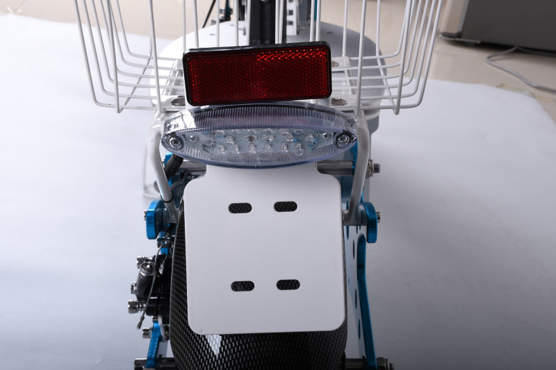 Elektrokoloběžka X-scooters XR03 EEC 48V Li bílá