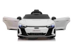 Beneo Elektrické autíčko Audi RS E-tron GT 12V, biele, široké jednomiestne sedadlo, 2,4 GHz diaľkové ovládanie, USB / AUX Vstup, Bluetooth, Odpruženie, Lítiová batéria, LED svetlá, 2 X 25W Motor, ORIGINÁL licencia