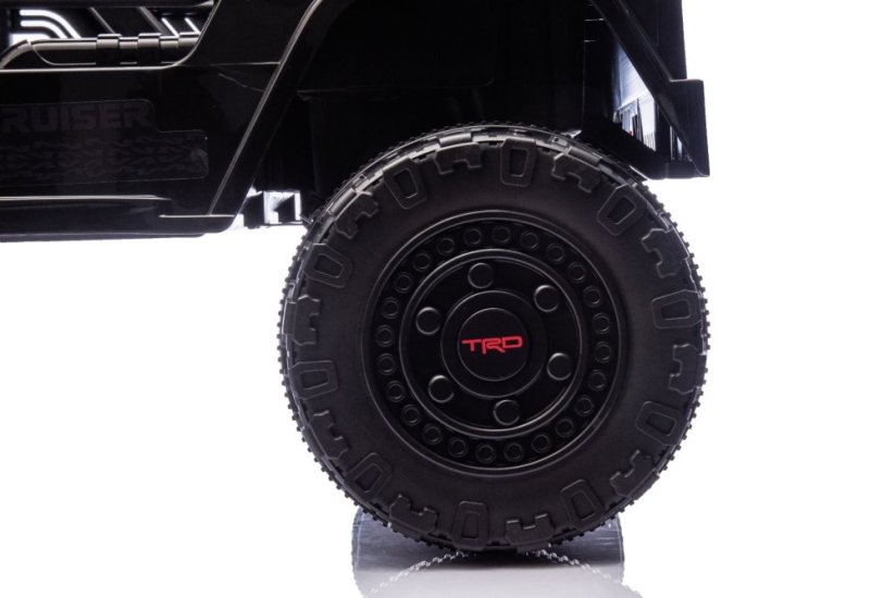 Beneo Elektrické autíčko Toyota FJ Cruiser XXL s pohonom 4x4, licencované (Dvojmiestne), čierne, Prenosná lítiová batéria, Vysoký podvozok, Dve sedadlá, Odpružená zadná náprava, 2,4 GHz Diaľkový ovládač, MP3 prehrávač s Bt, LED