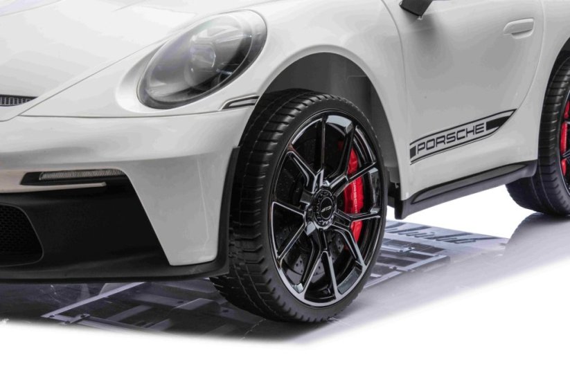 Beneo Elektrické autíčko Porsche 911GT3 24V s pohonom 4x4, biele, Dvojmiestne sedadlo, 2,4 GHz diaľkové ovládanie, USB/AUX Vstup, 200W motory, Odpruženie, Lítiová batéria, LED svetlá vpredu aj vzadu, ORIGINÁL licencia