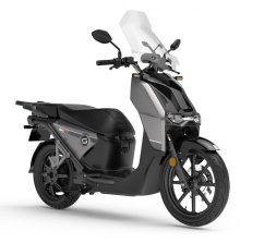 Elektrický skútr Super Soco CPX dual battery stříbrný